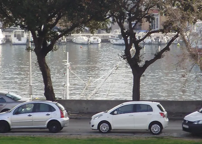 Апартаменты Center *